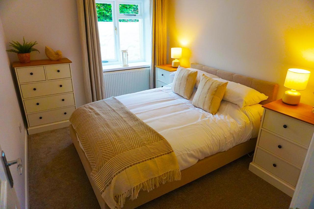 Staycation At Pine Cottage, A Newly Refurbished Holiday Cottage Goodwick Eksteriør bilde